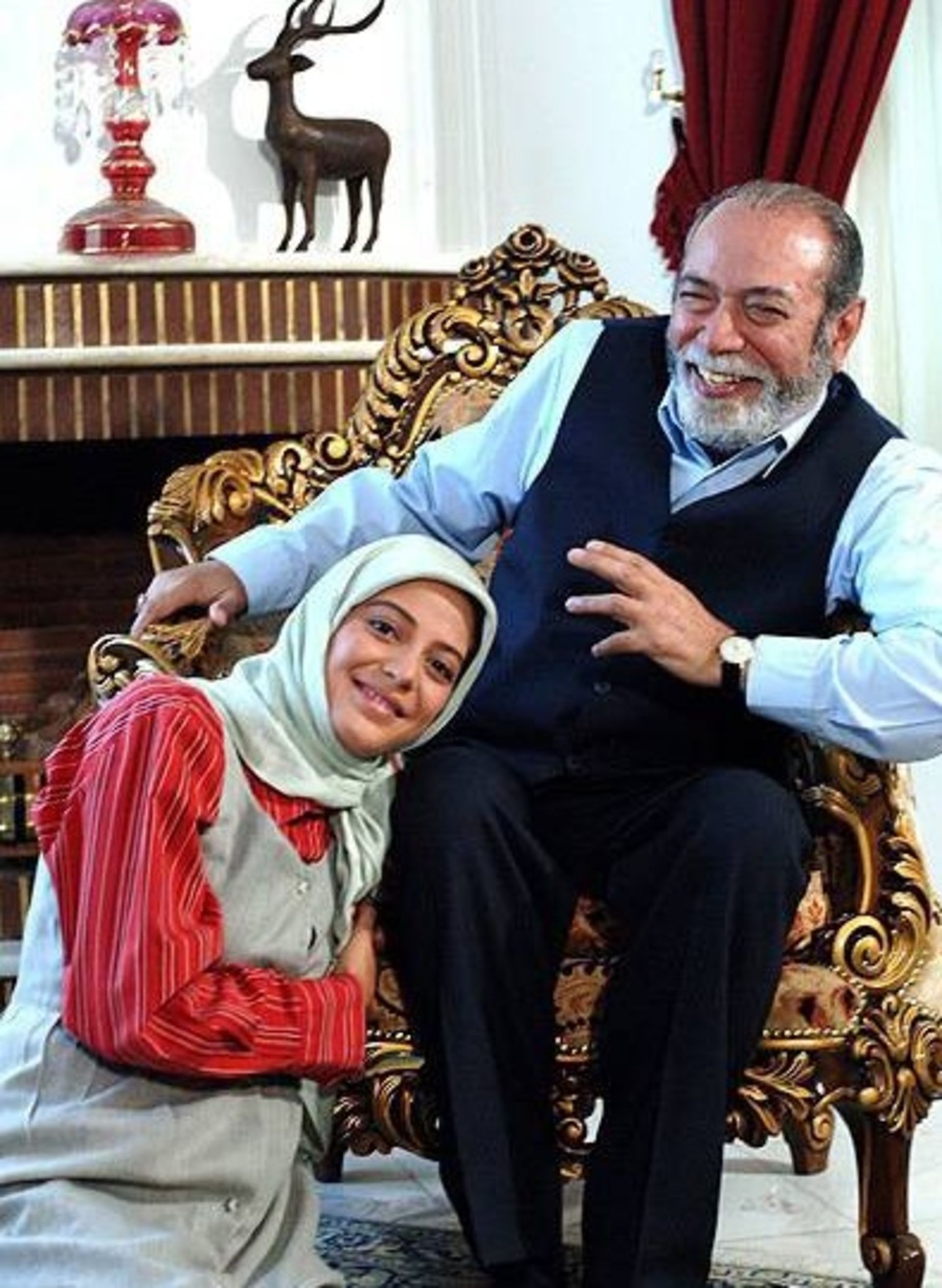 طناز طباطبایی
