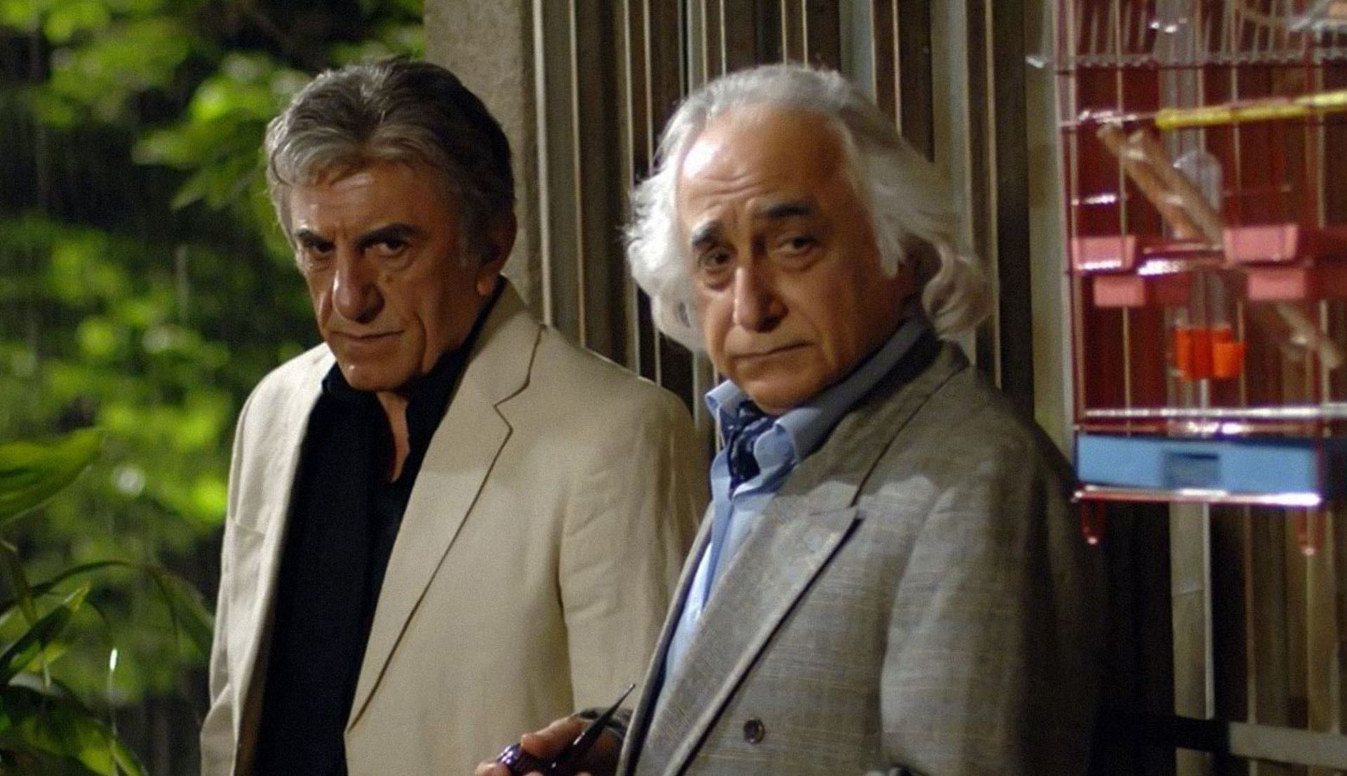 شمس لنگرودی 