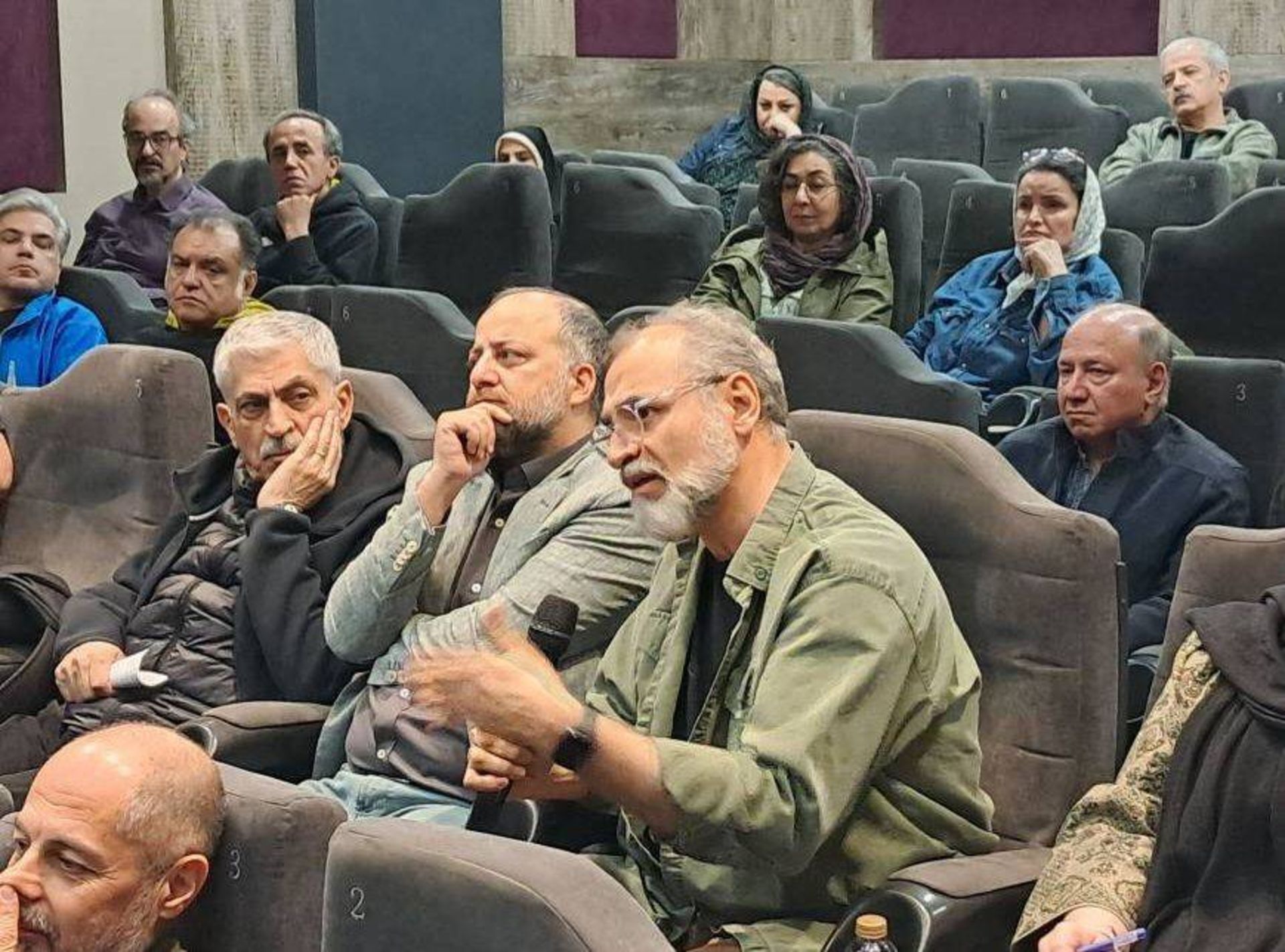 جلسه خانه سینما