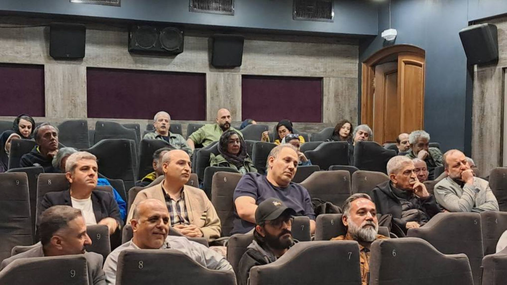 جلسه خانه سینما