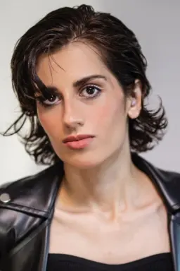 عکس Sarina Farhadi