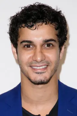 عکس Elyes Gabel