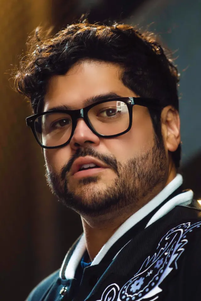 عکس Harvey Guillén
