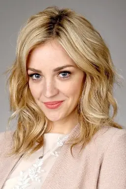 عکس Abby Elliott