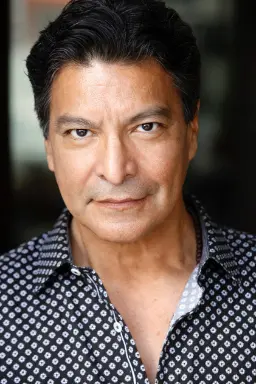 عکس Gil Birmingham