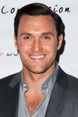 عکس Owain Yeoman