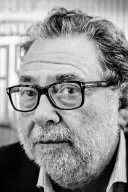 تصویر Guillermo Navarro