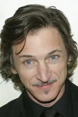 عکس John Hawkes