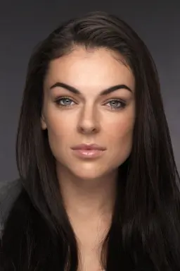 عکس Serinda Swan