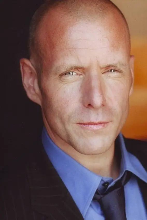 عکس Hugh Dillon