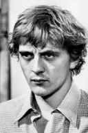 تصویر David Hemmings