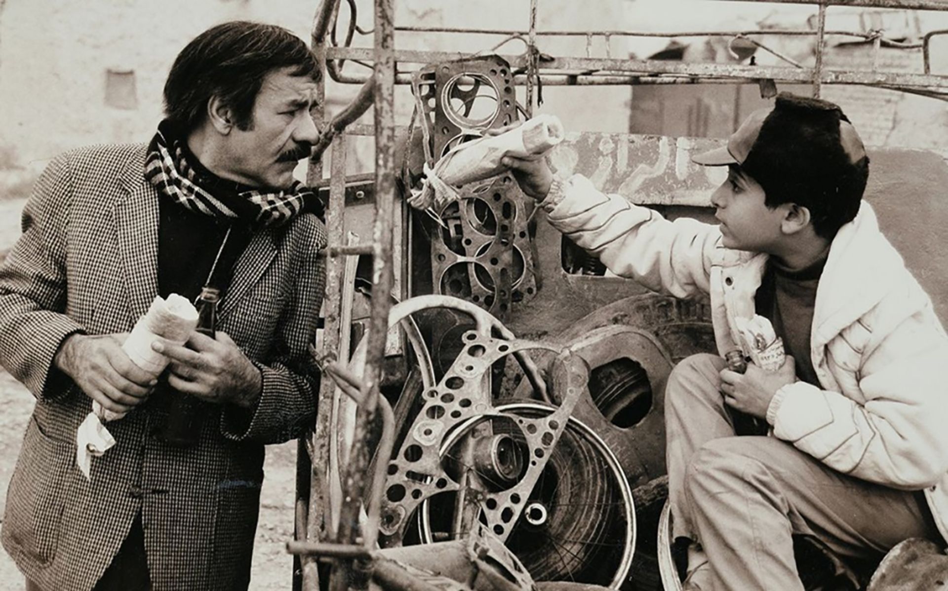 نمایی از فیلم آبادانی ها
