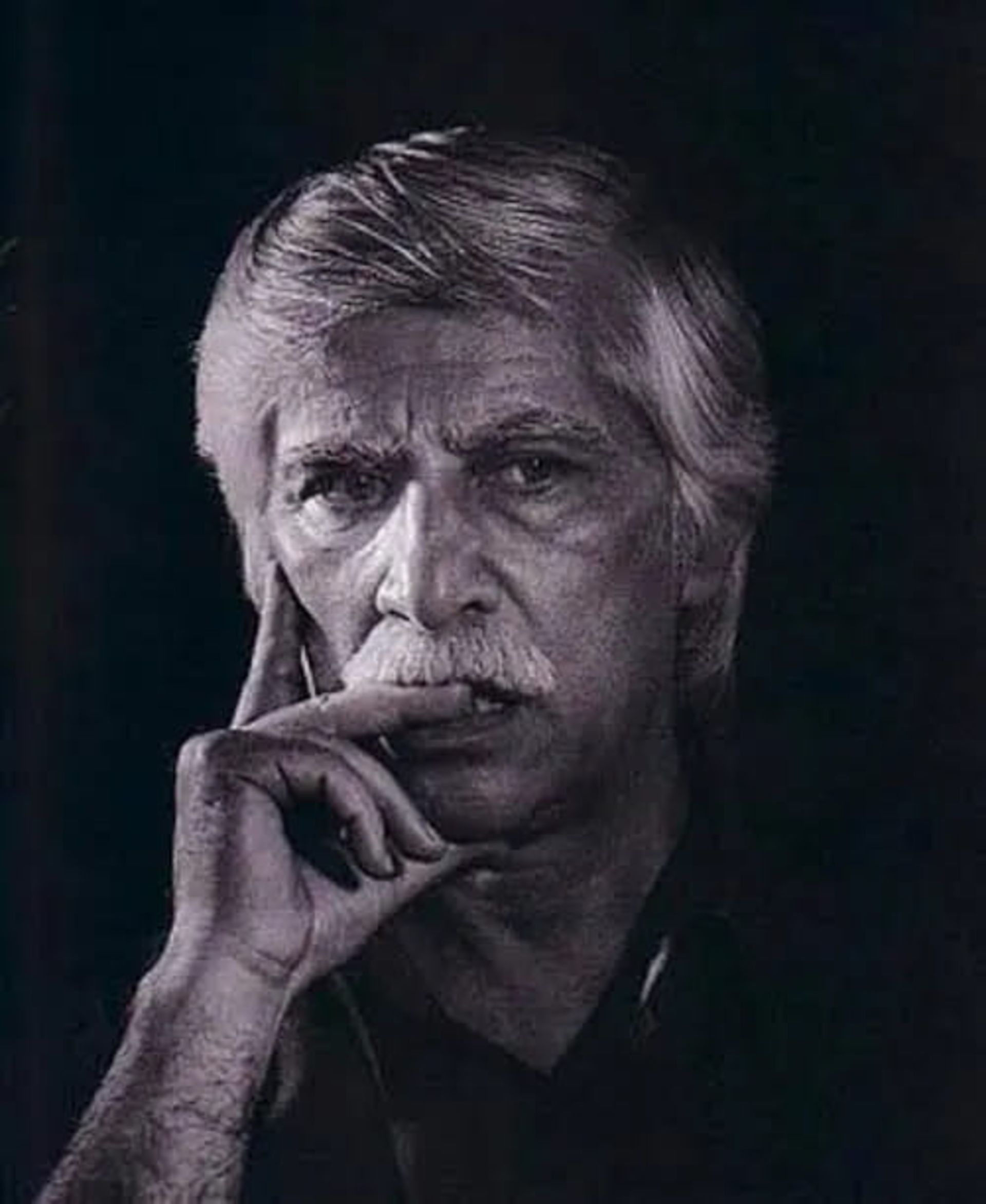 پوستر استاد بهرام بیضایی