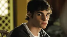چهره بازیگر نقش والتر جونیور (Walter Junior) در سریال بریکینگ بد