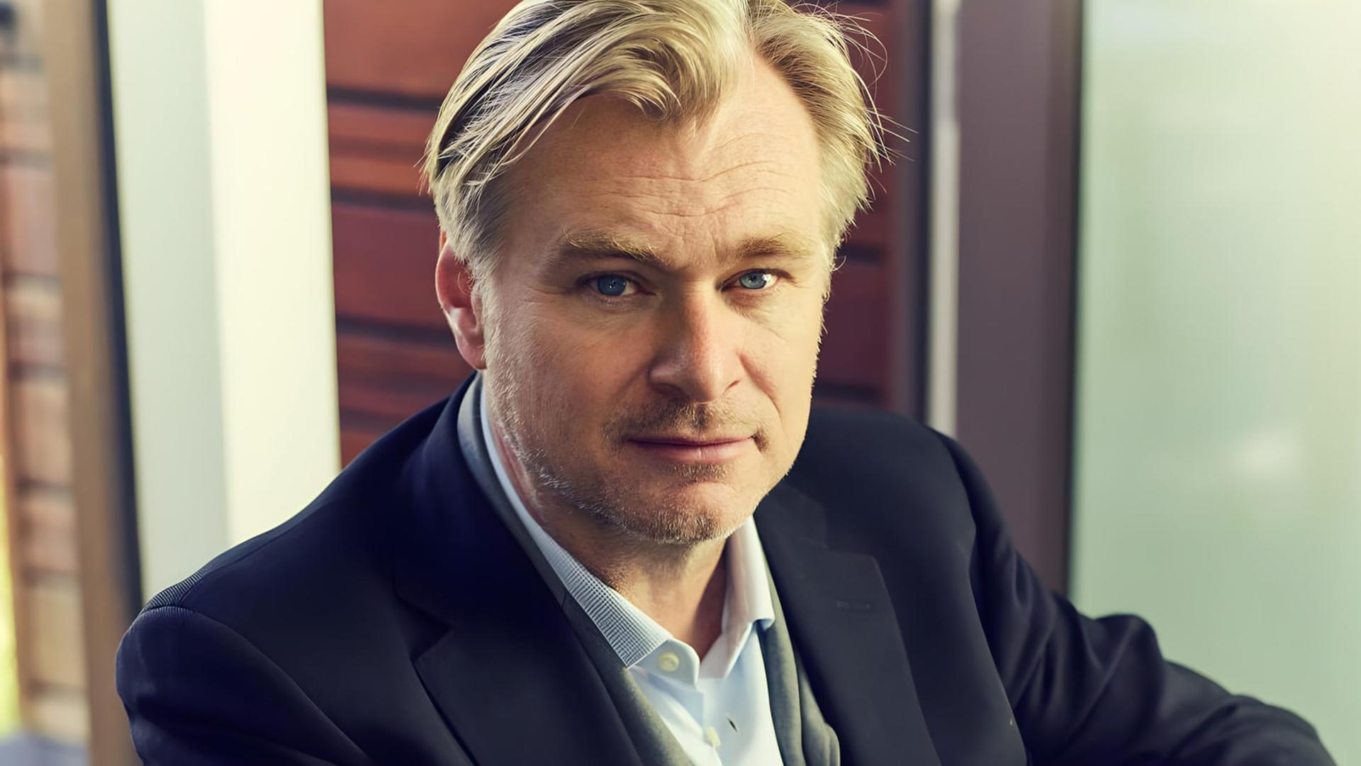 کریستوفر نولان (Christopher Nolan) کارگردان مشهور سینما در نمای نزدیک