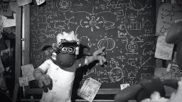 بره ناقلا (Shaun the Sheep) با عینک علمی جلوی تخته سیاه پر از فرمول‌های ریاضی