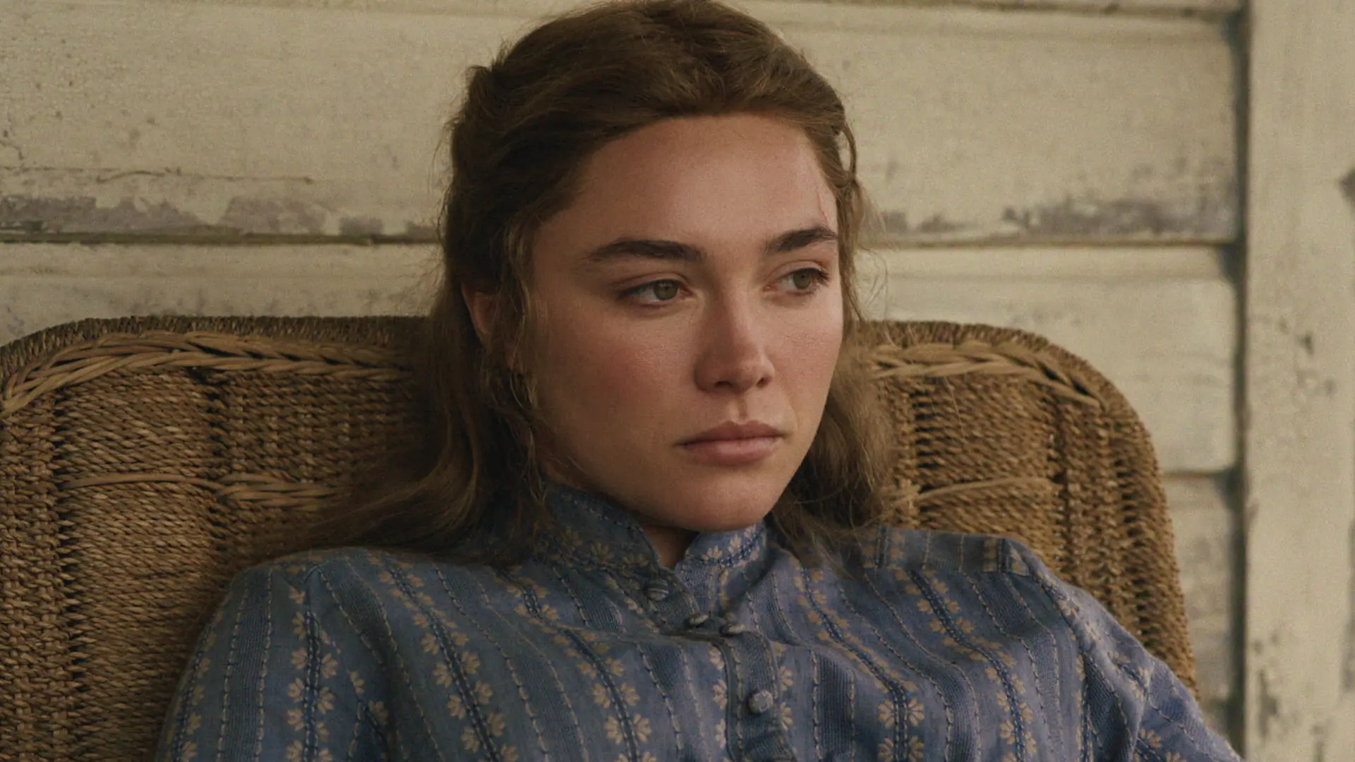 فلورنس پیو (Florence Pugh) در نقش کتی ایمز در تریلر سریال East of Eden