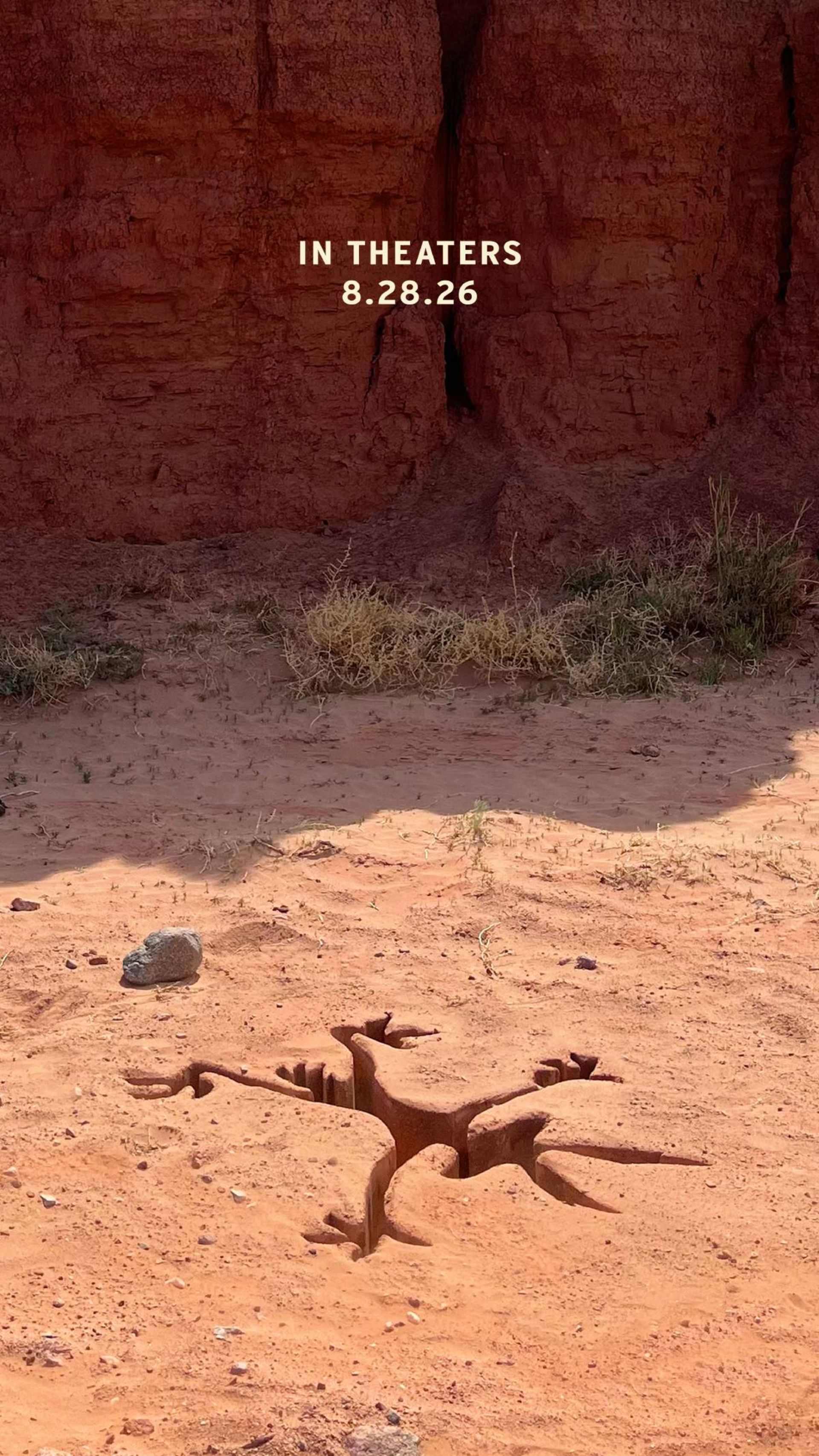 پوستر اعلام تاریخ اکران فیلم کایوت در برابر اکمی