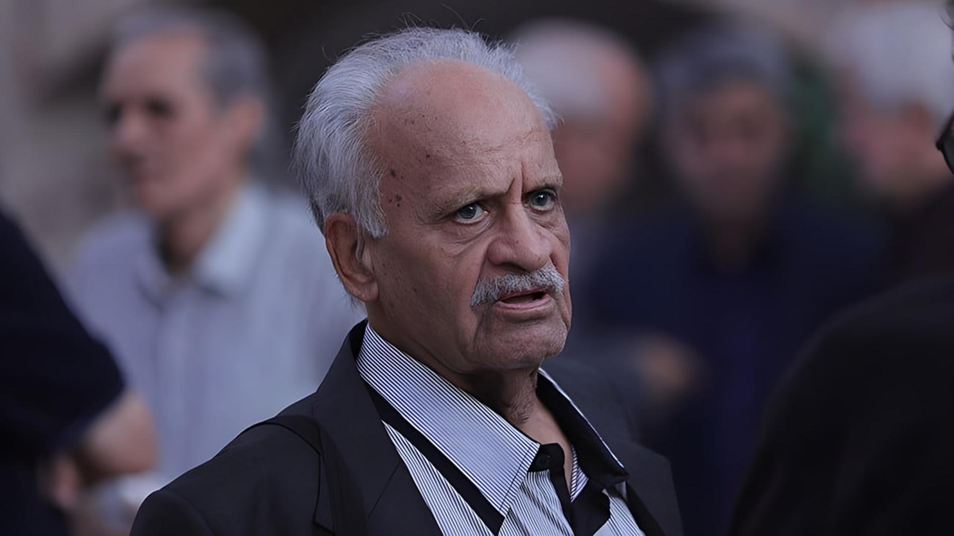 هوشنگ حسینی منتقد 
