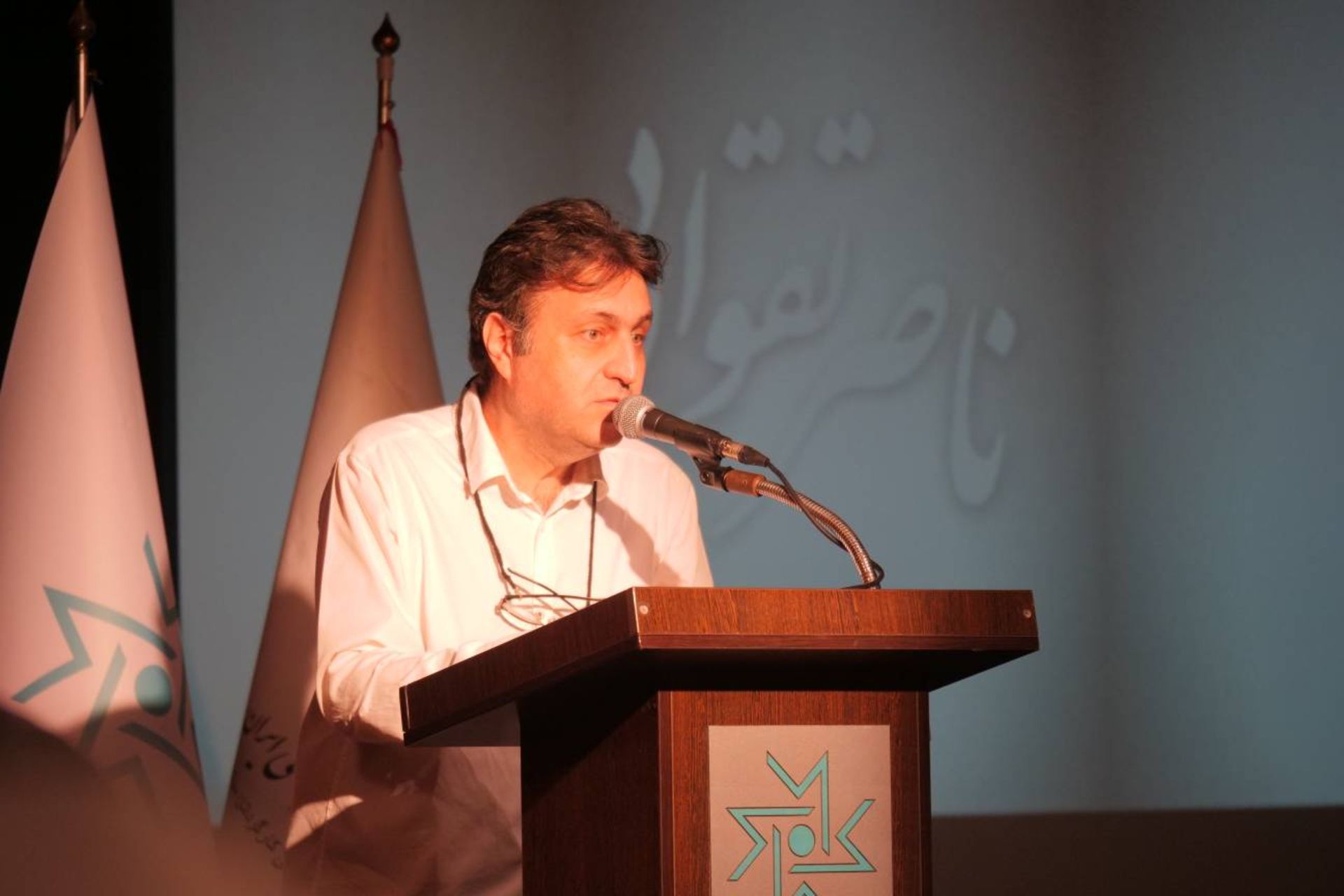 یادبود ناصر تقوایی