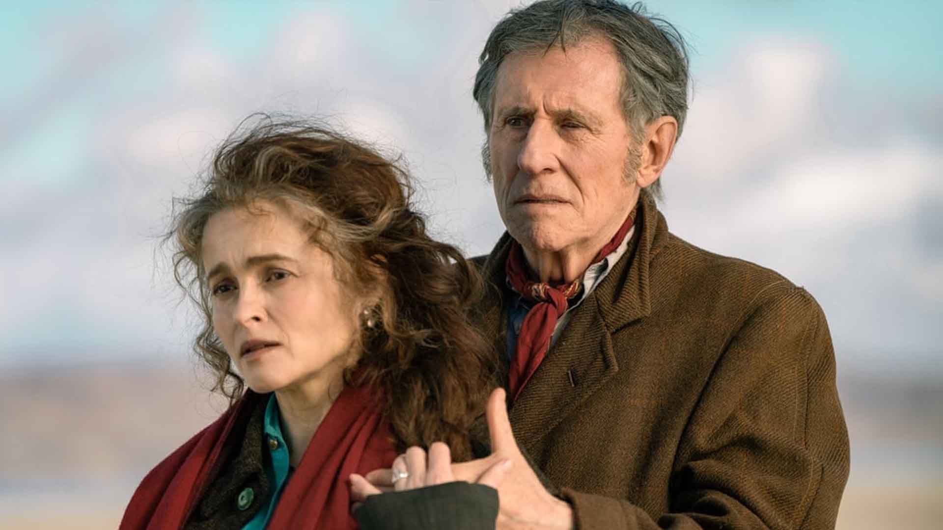 هلنا بونهام کارتر و گابریل بایرن در فیلم Four Letters of Love