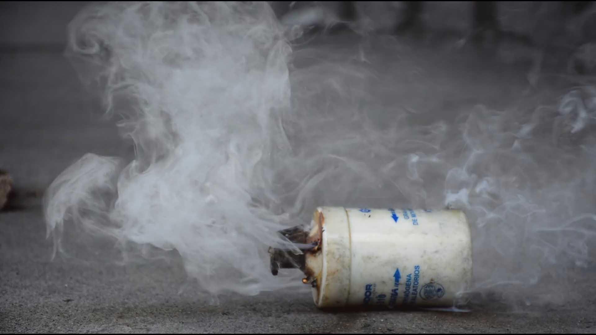 معرفی مستند A La Calle | سقوط آزاد یک ملت ثروتمند با نیکلاس مادورو