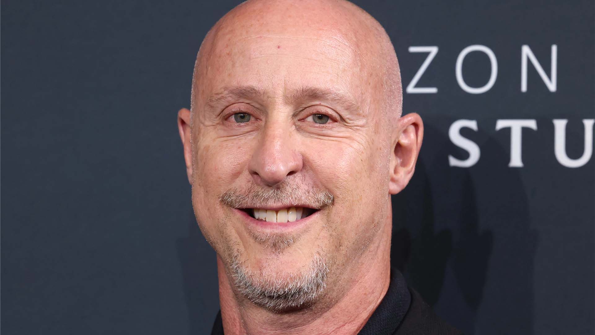 گاوین اوکانر کارگردان فیلم Running برای اپل شد