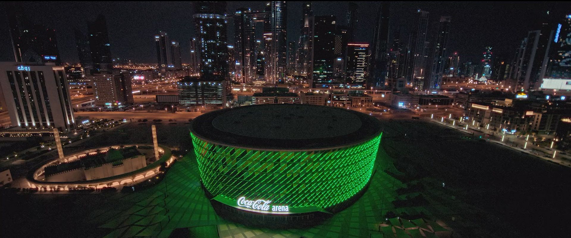 «آرنا کوکا کولا» در Hans Zimmer & Friends: Diamond in the Desert