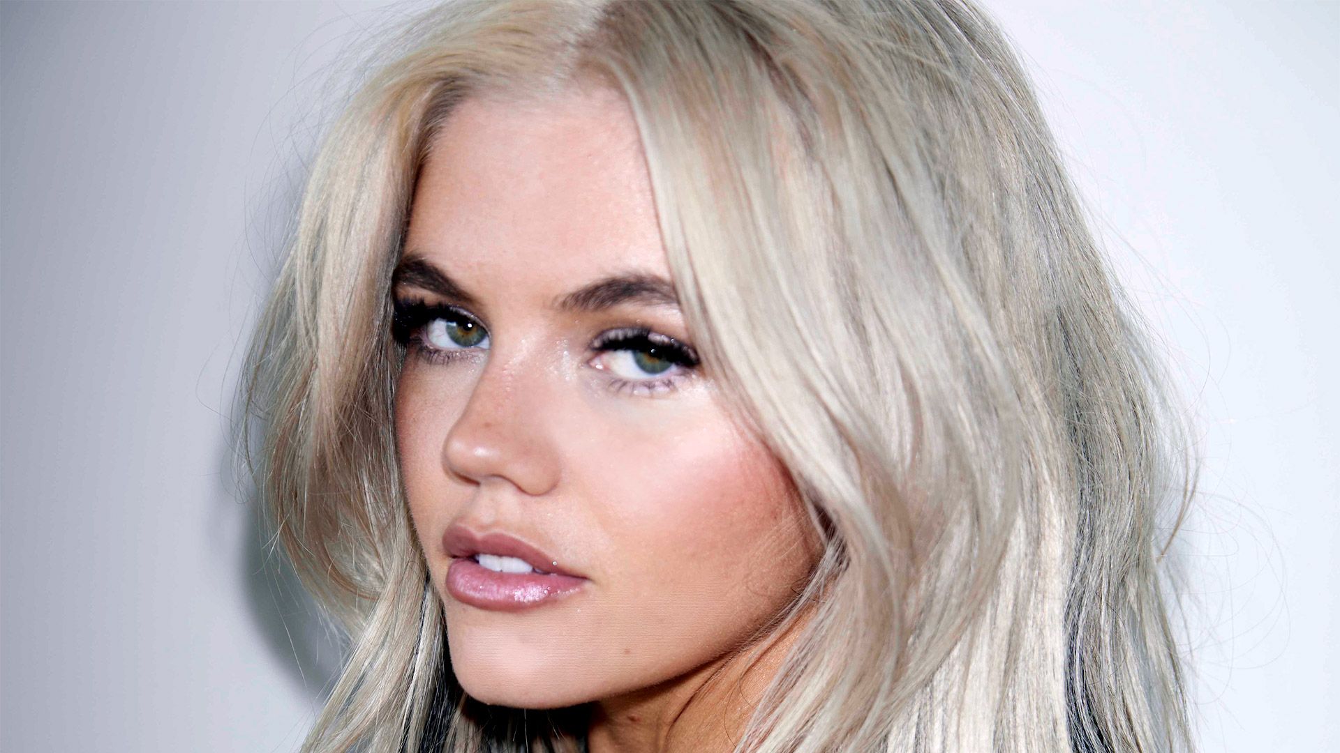 «خرده‌ها» با بازی هیز وارنر و تهیه‌کنندگی رایان مورفی در FX ساخته می‌شود