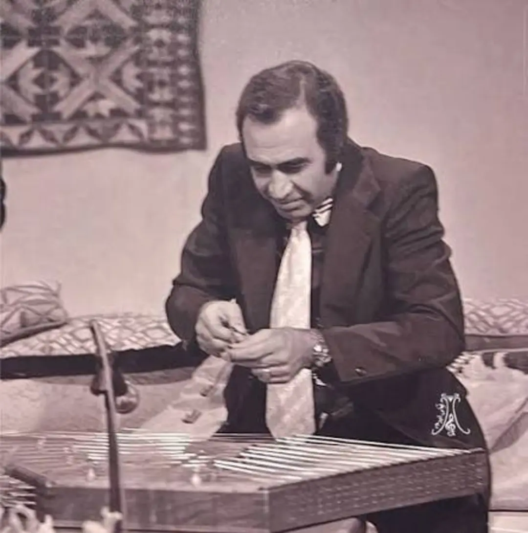 ایرج خواننده 