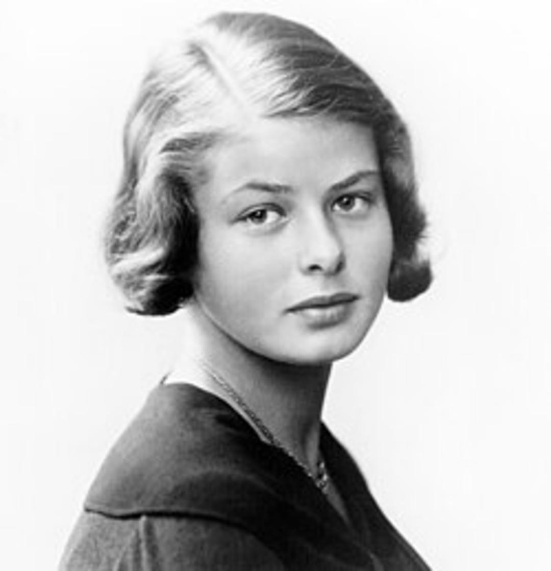 اینگرید برگمن (Ingrid Bergman) با موهای کوتاه و نگاهی مستقیم