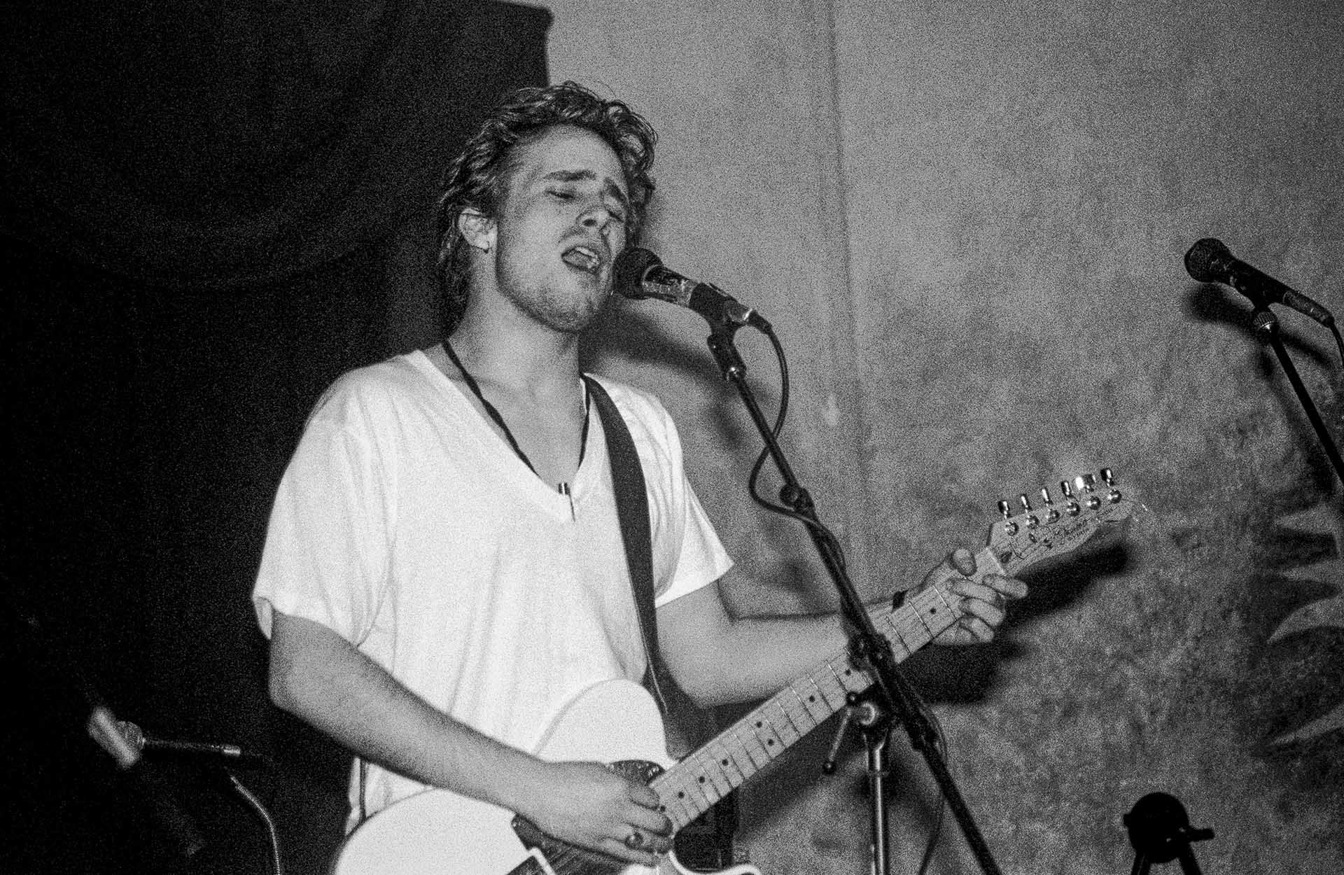 معرفی مستند It’s Never Over, Jeff Buckley | پرتره جف باکلی و صدای افسانه‌ای