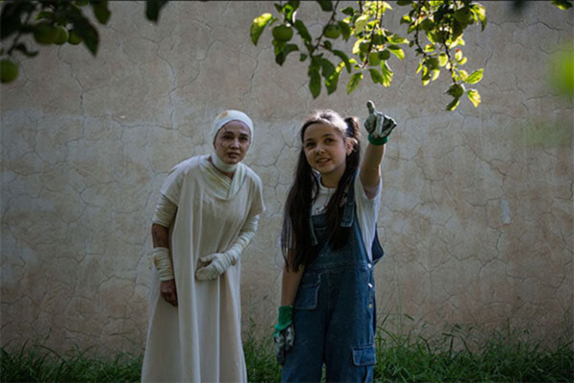 فیلم خرگوش سیاه، خرگوش سفید