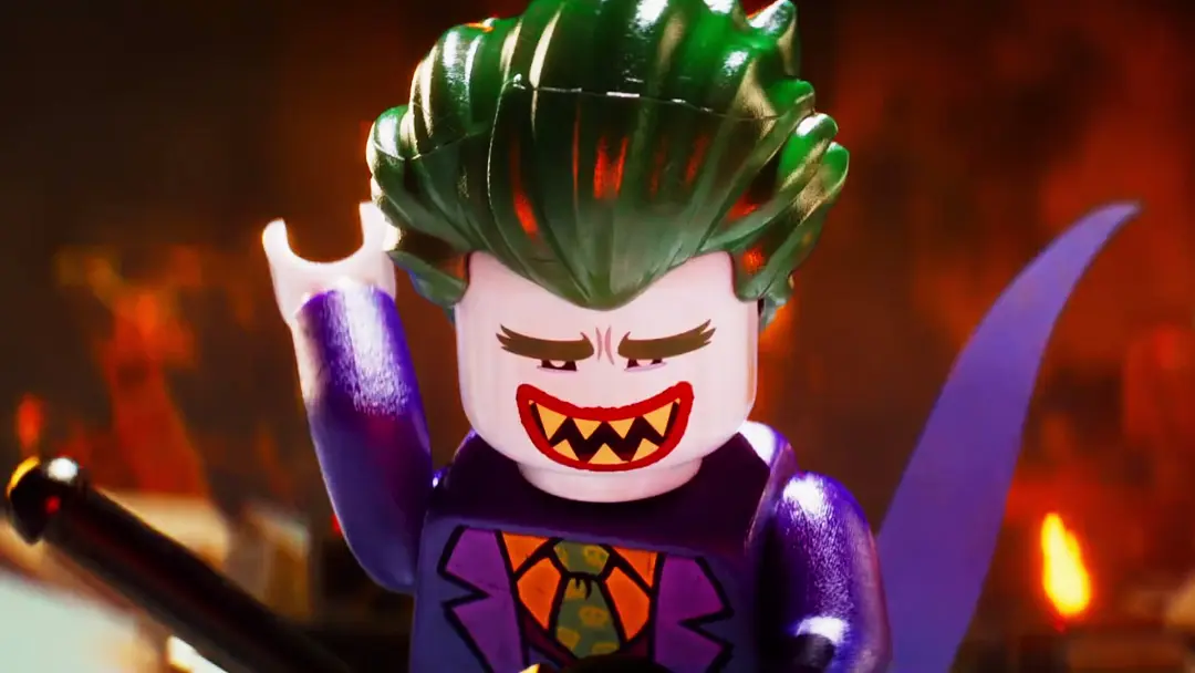 عروسک لگو (LEGO) شخصیت جوکر با موهای سبز و لبخند شرورانه
