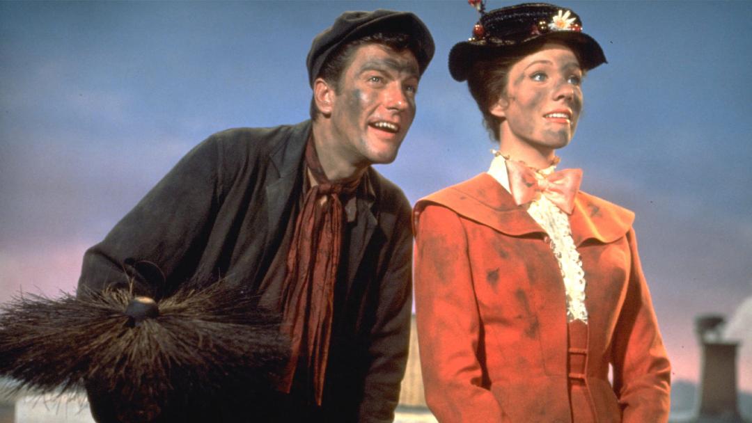 مری پاپینز (Mary Poppins) و مرد دودکش در فیلم کلاسیک دیزنی