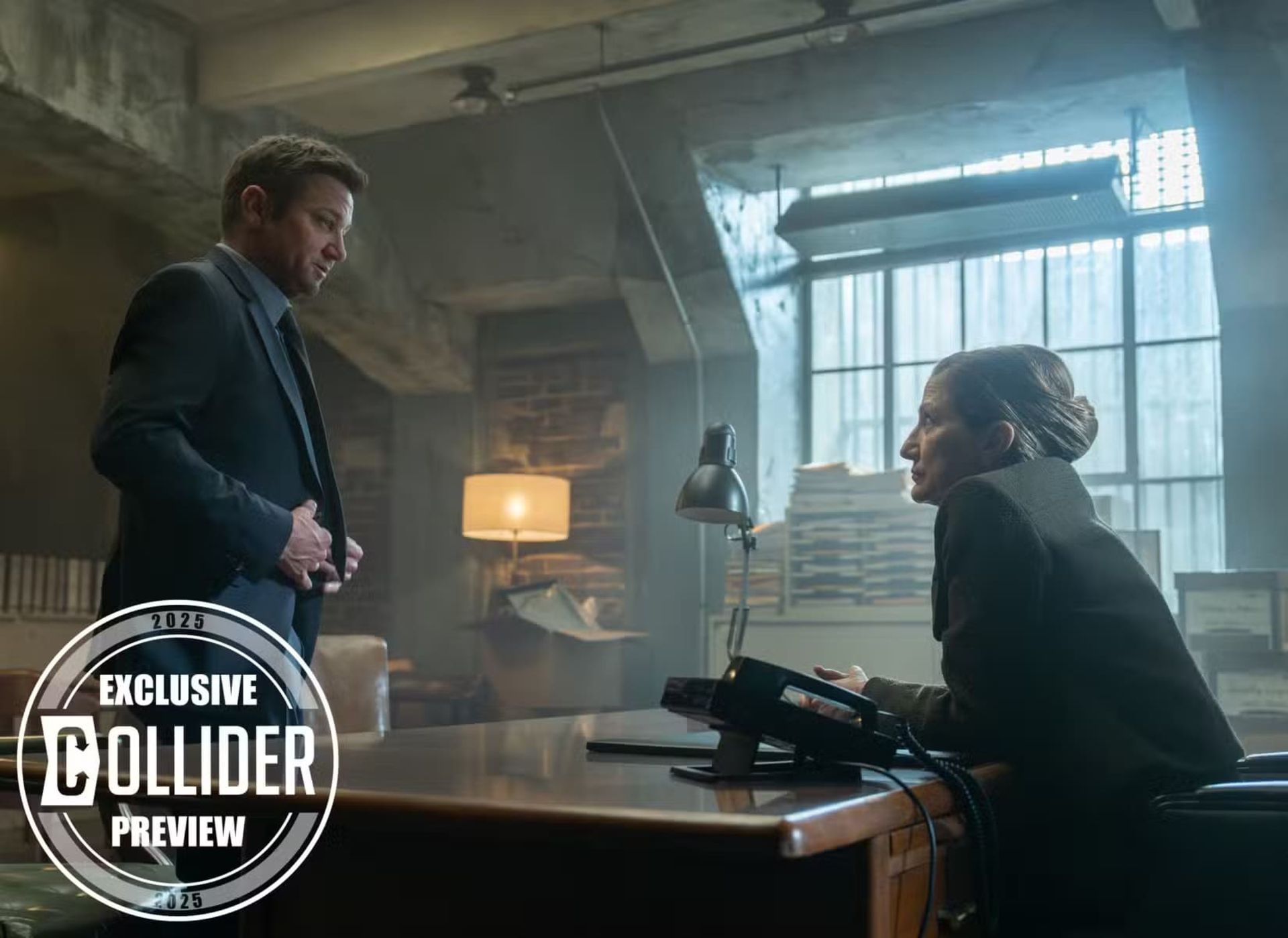 جرمی رنر و ادی فالکو تصویر سریال شهردار کینگزتاون