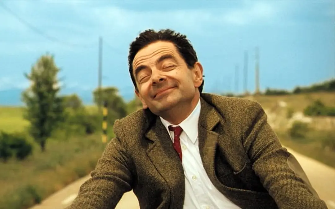 چهره خندان روان اتکینسون (Rowan Atkinson) در نقش شخصیت مستربین