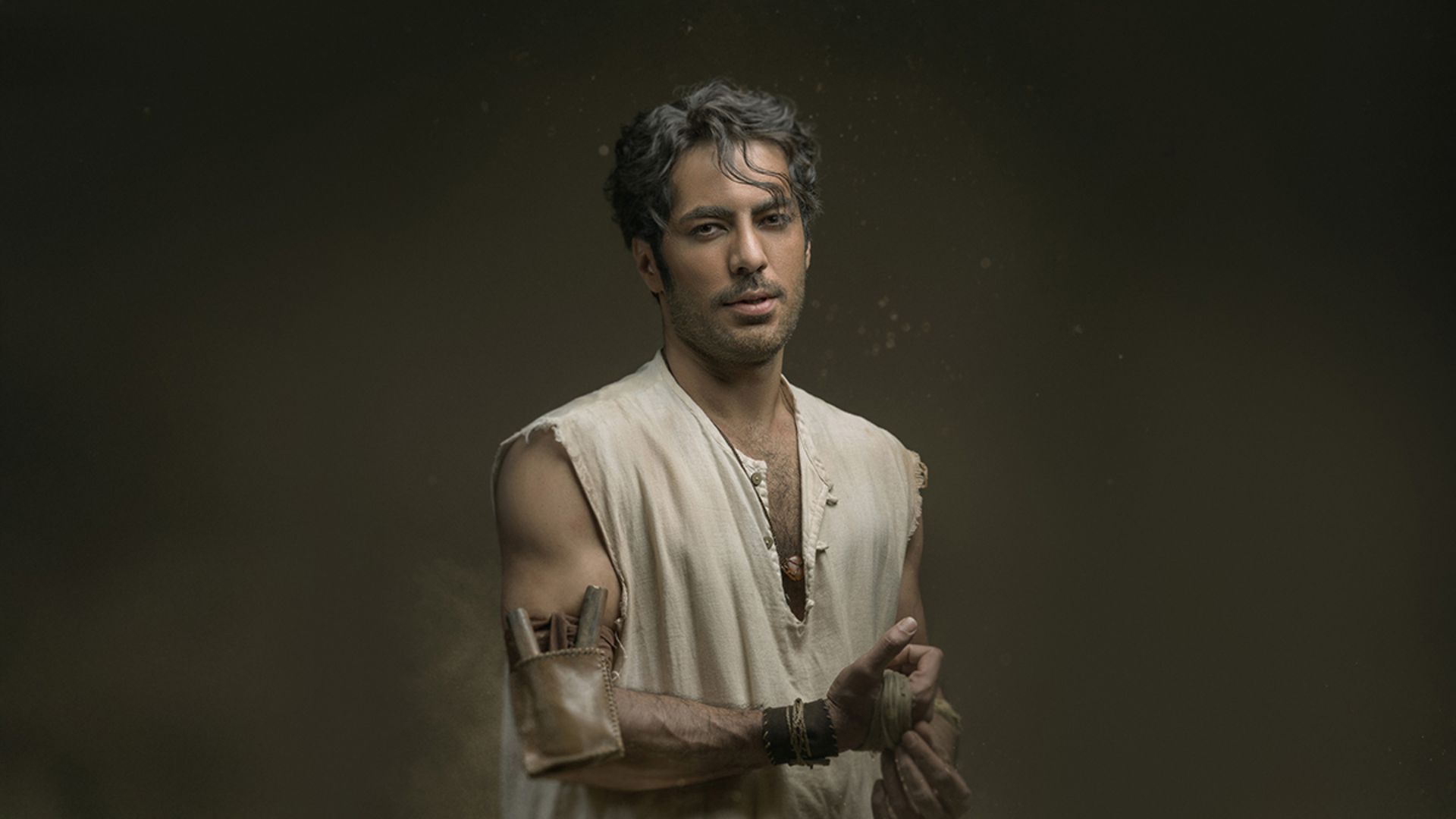 نوید پورفرج در سریال بامداد خمار