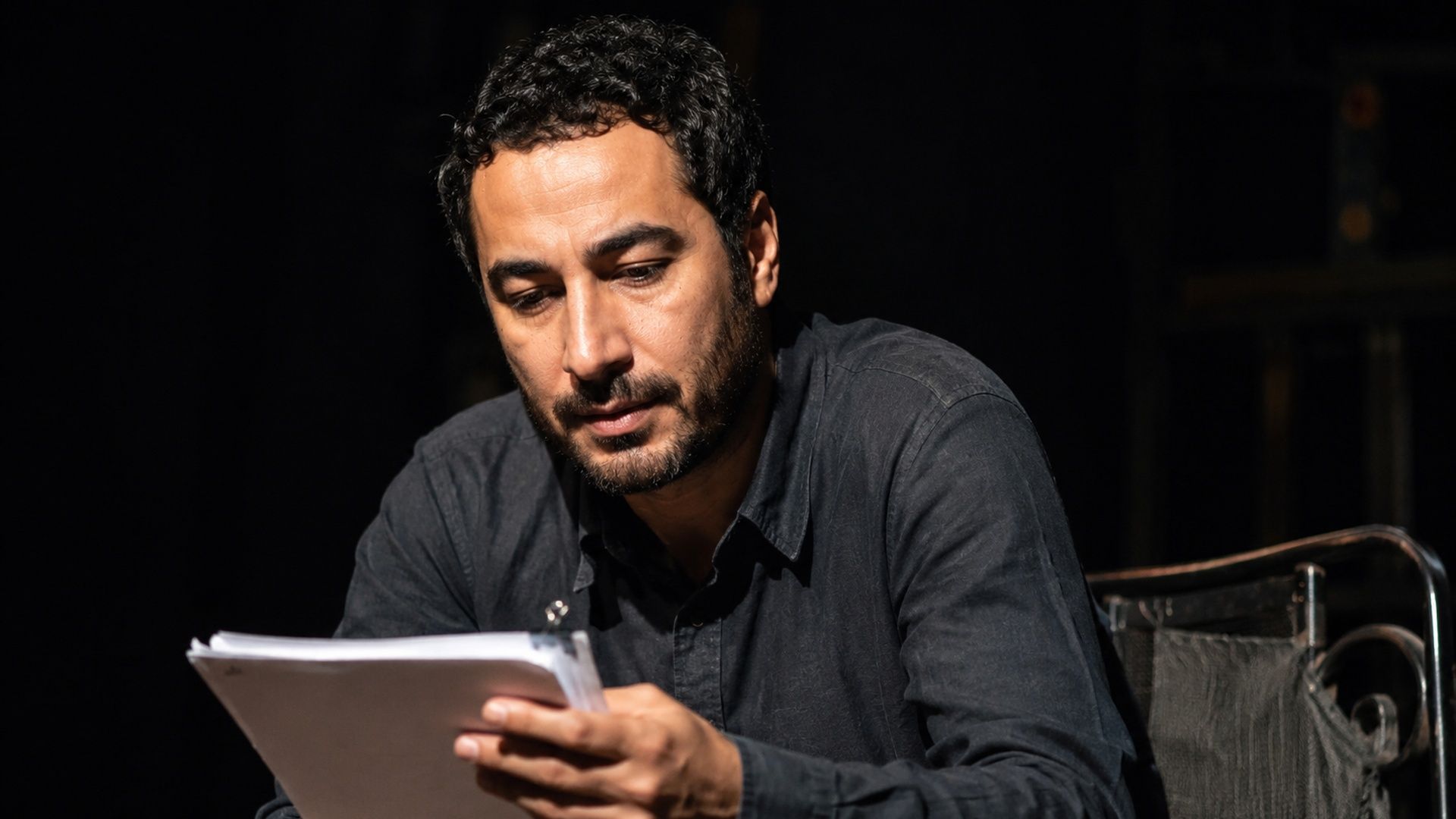 نوید محمدزاده 