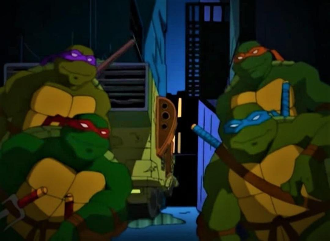 چهار لاک‌پشت نینجا (Teenage Mutant Ninja Turtles) در محیطی تاریک و شهری