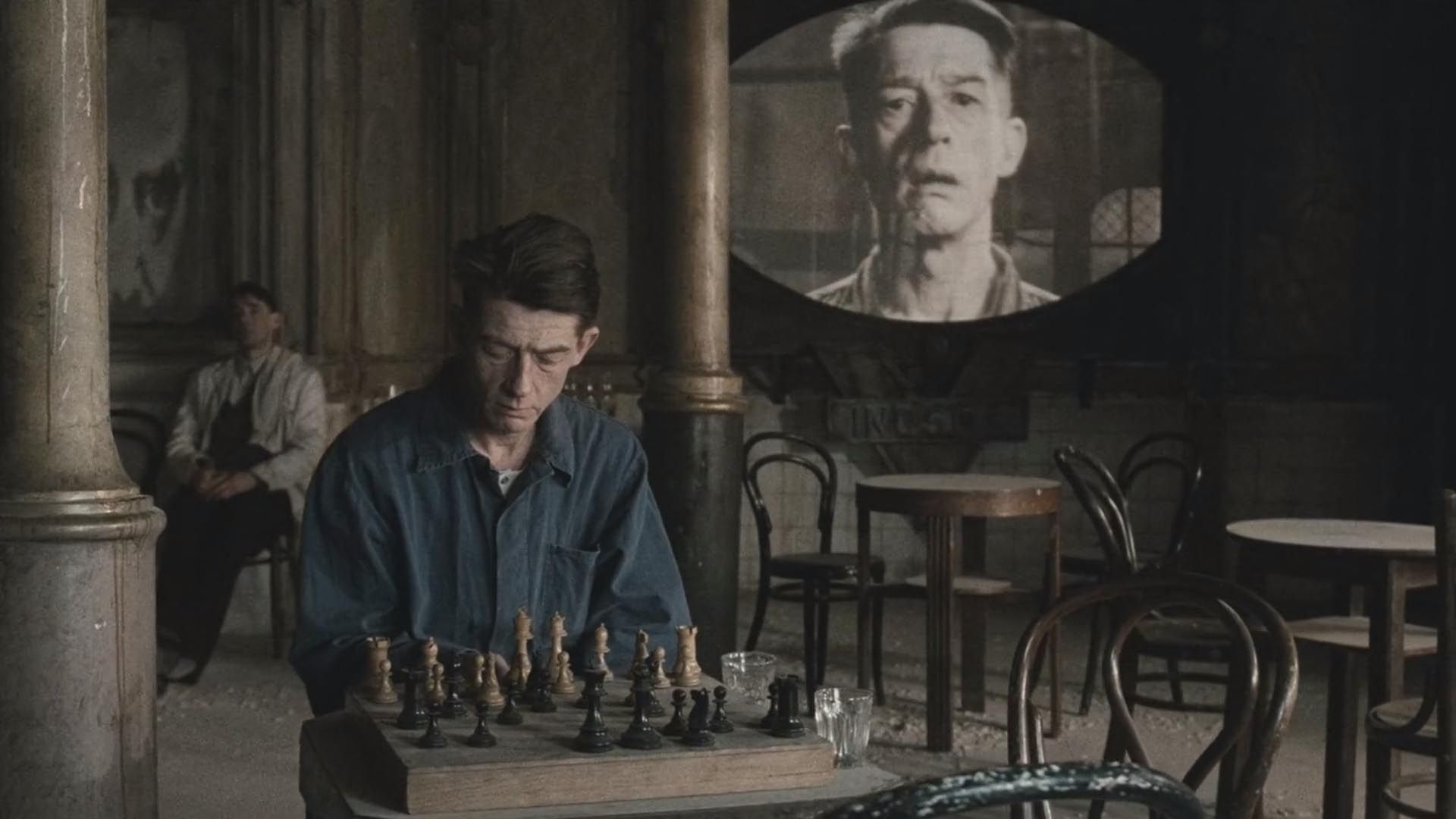 معرفی مستند Orwell: 2+2=5 | از بیگ برادر تا بیگ‌ دیتا