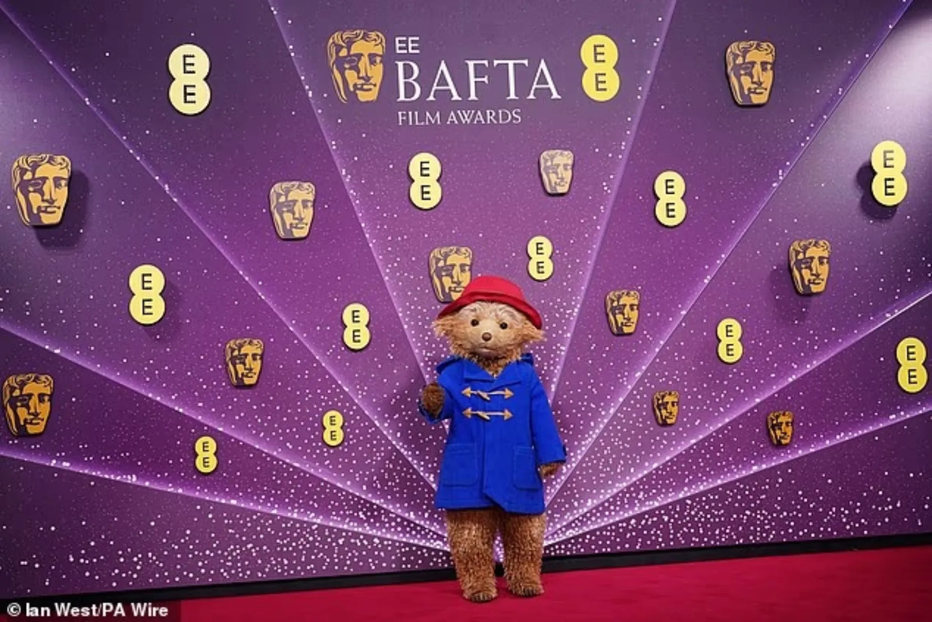 پدینگتون در فرش قرمز مراسم بفتا