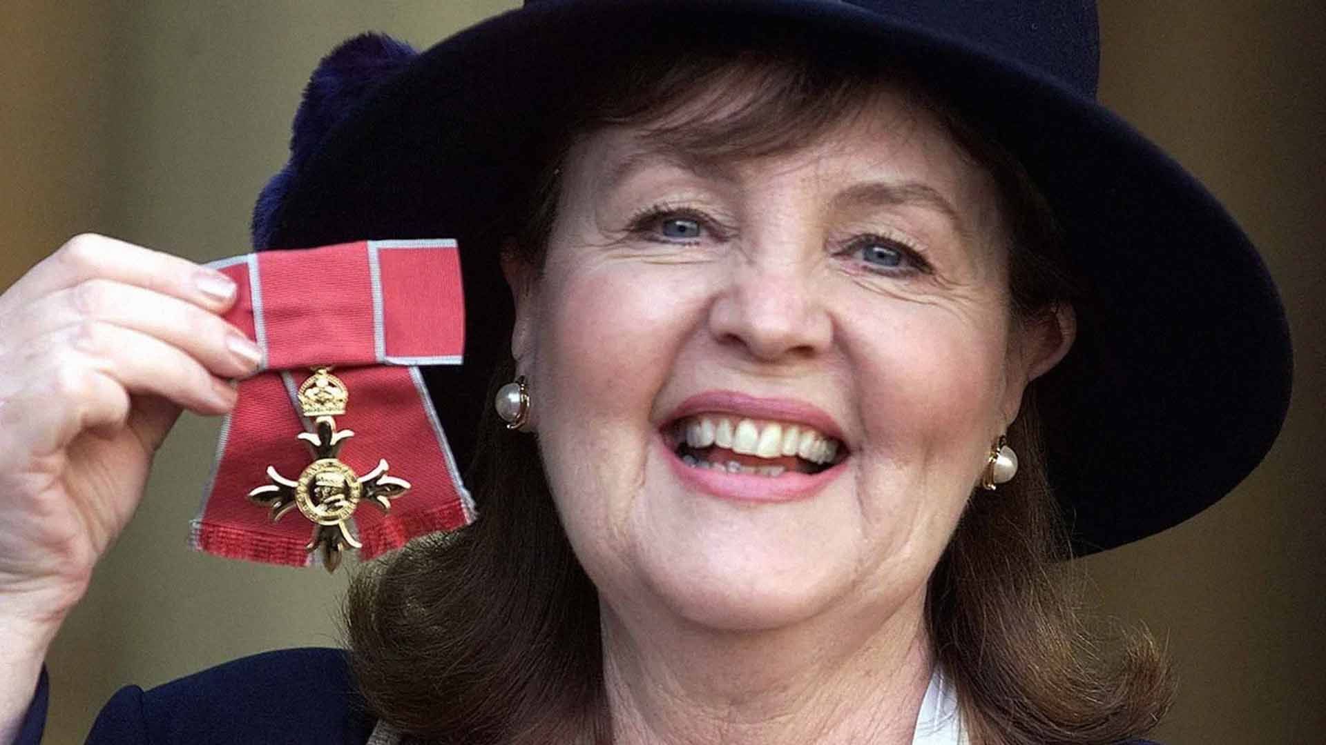 درگذشت پائولین کالینز، بازیگر فیلم «شرلی والنتاین» در ۸۵ سالگی