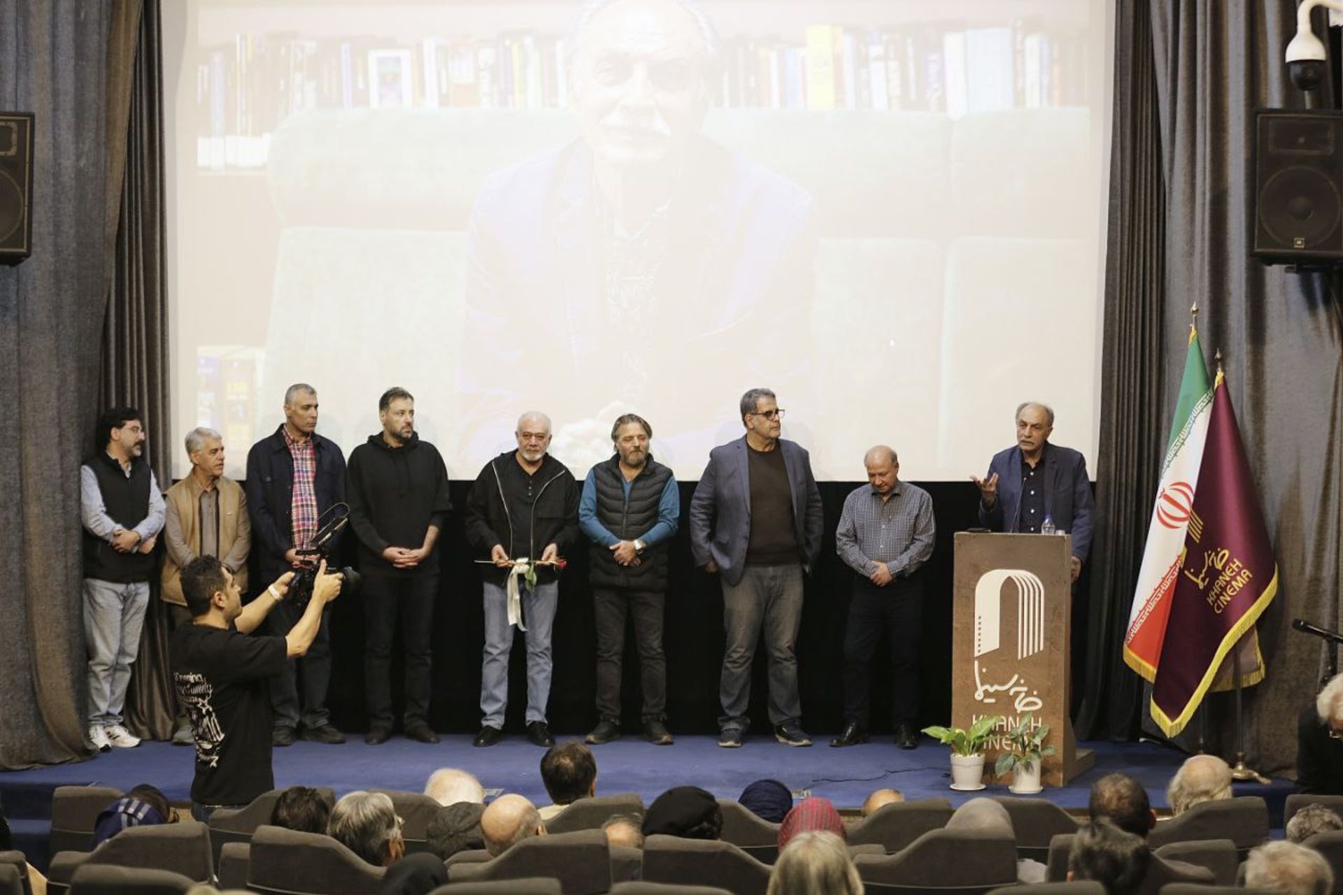 شب فیلمنامه نویسان