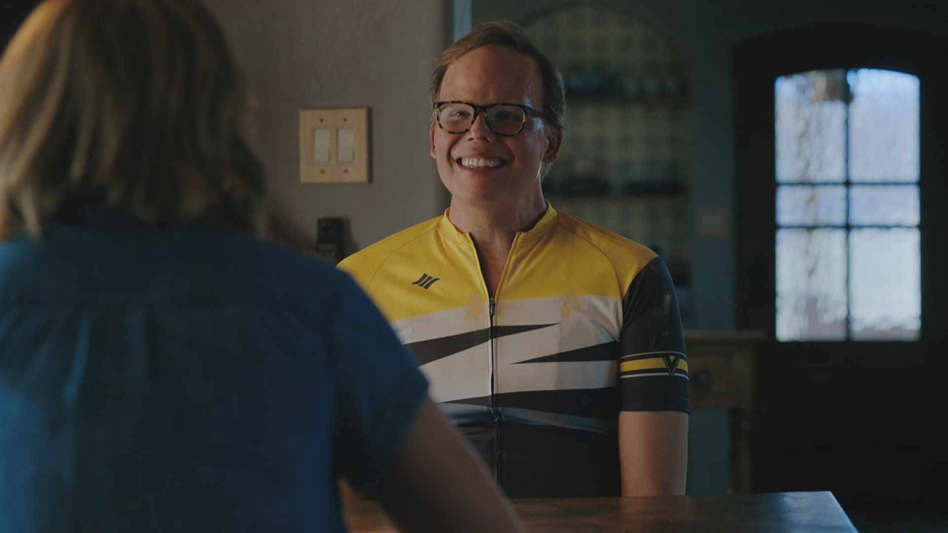 کارول از لَری سوال می‌پرسد، سریال پلوریبوس