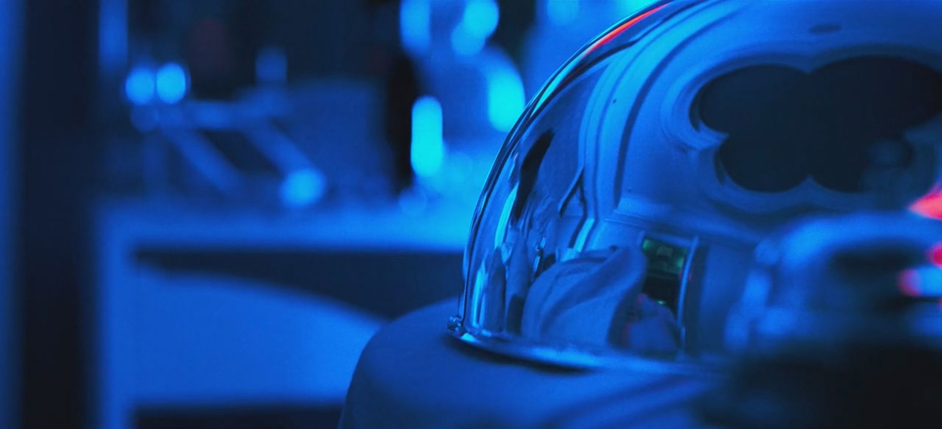 نمایی از فیلم تصنیف یک بازیکن کوچک