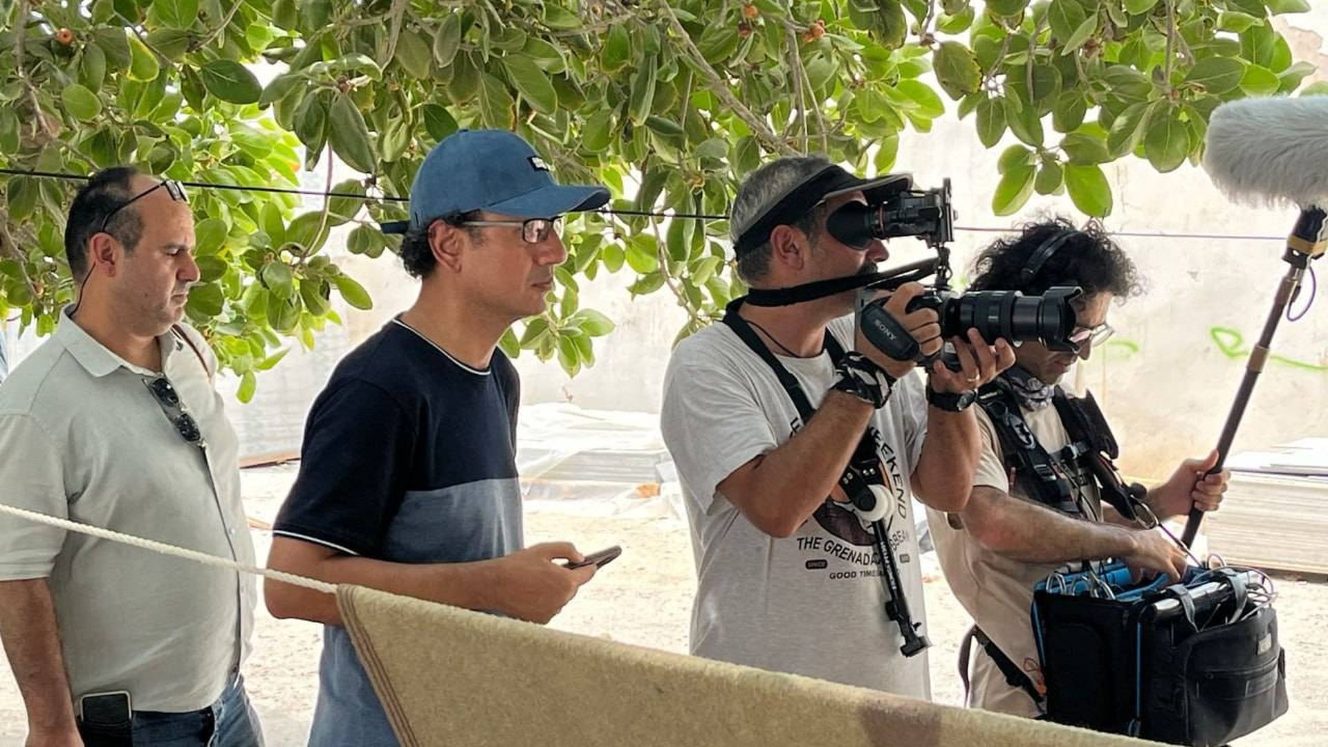 پشت صحن فیلم زیر رخت لور