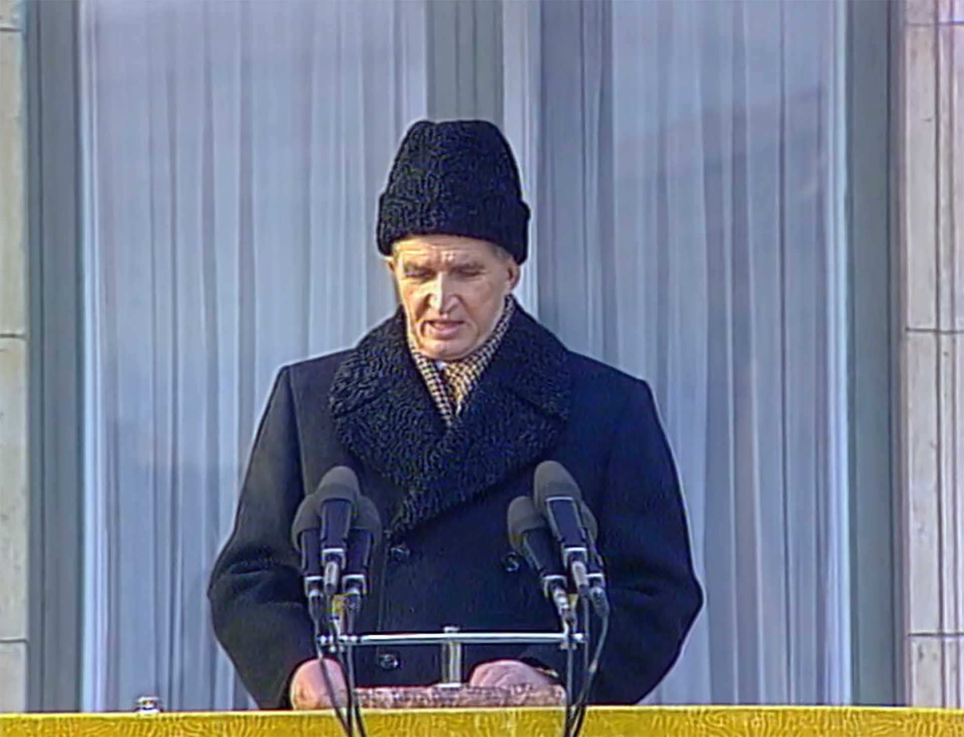 مستند Videograms of a Revolution