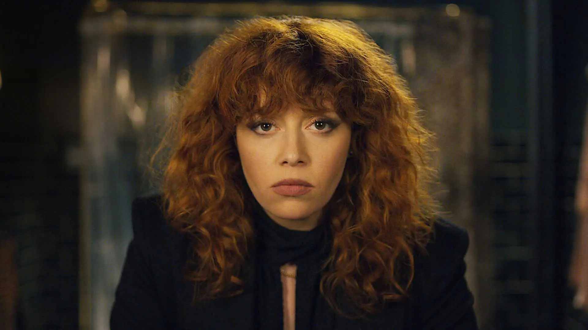 ناتاشا لیون در نقش نادیا در سریال Russian Doll