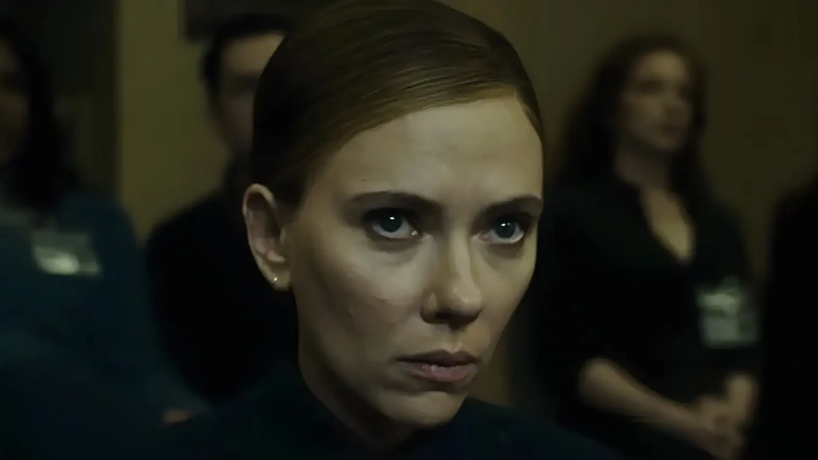چهره اسکارلت جوهانسون (Scarlett Johansson) در صحنه‌ای از فیلم ترسناک جن‌ گیر شهدا
